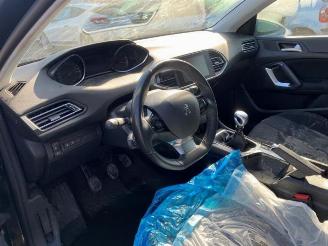 Peugeot 308 308 SW (L4/L9/LC/LJ/LR), Combi 5-drs, 2014 / 2021 1.6 BlueHDi 120 picture 11