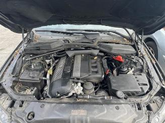 Salvage car BMW 5-serie 5 serie (E60), Sedan, 2003 / 2010 520i 24V 2004/12