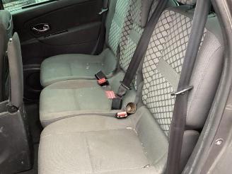 Renault Scenic Scenic III (JZ), MPV, 2009 / 2016 2.0 16V CVT picture 21