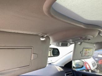 Peugeot 308 308 SW (L4/L9/LC/LJ/LR), Combi 5-drs, 2014 / 2021 1.6 BlueHDi 120 picture 17