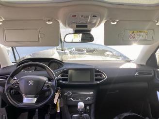 Peugeot 308 308 SW (L4/L9/LC/LJ/LR), Combi 5-drs, 2014 / 2021 1.6 BlueHDi 120 picture 28