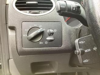 Ford Focus Focus 2 Wagon, Combi, 2004 / 2012 1.6 Ti-VCT 16V picture 20