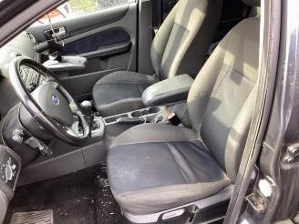 Ford Focus Focus 2 Wagon, Combi, 2004 / 2012 1.6 Ti-VCT 16V picture 26