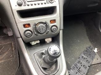 Peugeot 308 308 (4A/C), Hatchback, 2007 / 2015 1.6 VTI 16V picture 17
