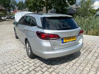 Opel Astra SPORTS TOURER 1.2 EXECUTIVE NAVI STOELVERWARMING picture 3