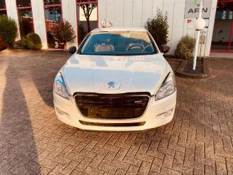 Peugeot 508 508 (8D), Sedan, 2010 / 2018 2.0 Hybrid4 16V picture 2