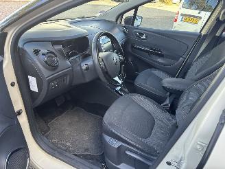 Renault Captur GEEN SCHADE, automaat hapert picture 9