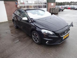 Volvo V-40 V40 (MV), Hatchback 5-drs, 2012 / 2019 2.0 D2 16V picture 3
