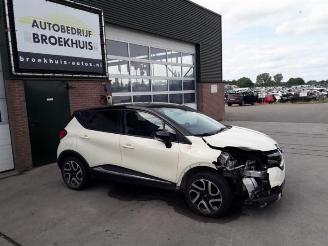 Damaged car Renault Captur Captur (2R), SUV, 2013 0.9 Energy TCE 12V 2015/4