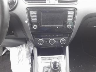 Skoda Octavia Octavia Combi (5EAC), Combi 5-drs, 2012 / 2020 1.6 TDI Greenline 16V picture 11