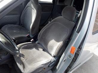 Toyota Yaris-verso Yaris Verso (P2), MPV, 1999 / 2005 1.5 16V picture 12