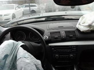 BMW 1-serie 1 serie (E87/87N), Hatchback 5-drs, 2003 / 2012 118i 16V picture 10