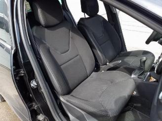 Renault Clio Clio IV Estate/Grandtour (7R), Combi 5-drs, 2012 / 2021 1.5 Energy dCi 90 FAP picture 17