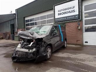 Salvage car Peugeot Partner Partner (EF/EU), Van, 2018 1.6 BlueHDi 100 2019/8