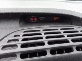 Peugeot 108 108, Hatchback, 2014 1.0 12V picture 16