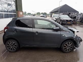 Peugeot 108 108, Hatchback, 2014 1.0 12V picture 5