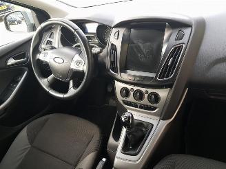 Ford Focus Wagon 1.0 EcoBoost Trend picture 13