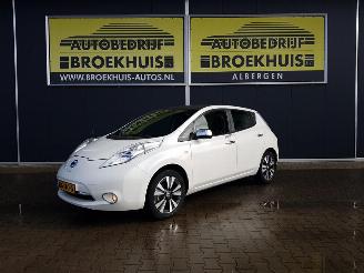 Unfallwagen Nissan Leaf Tekna Limited Edition 24 kWh 2015/10
