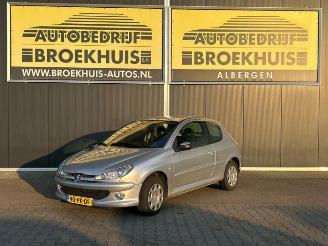 Sloopauto Peugeot 206 206 (2A/C/H/J/S), Hatchback, 1998 / 2012 1.4 16V 2004/7