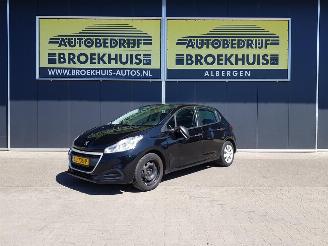Voiture accidenté Peugeot 208 1.0 PureTech Access 2015/6