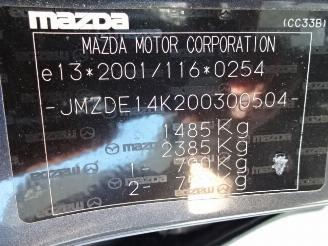 Mazda 2  picture 10