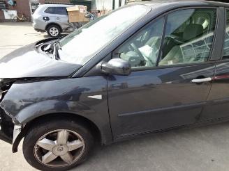 Renault Mégane Scénic  picture 2