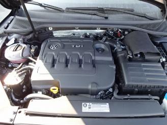 Volkswagen Passat  picture 7
