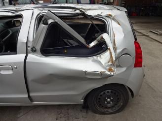 Nissan Pixo  picture 3