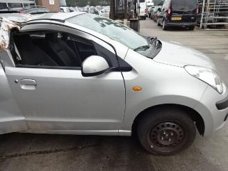 Nissan Pixo  picture 6