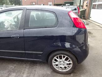 Fiat Punto  picture 3