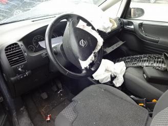 Opel Zafira  picture 9
