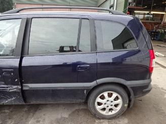 Opel Zafira  picture 3