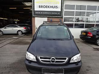Opel Zafira  picture 1
