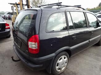 Opel Zafira  picture 5