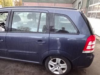 Opel Zafira  picture 3