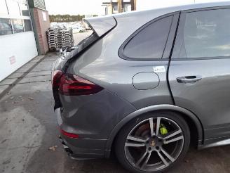 Porsche Cayenne  picture 6