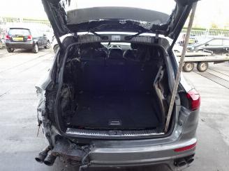 Porsche Cayenne  picture 4
