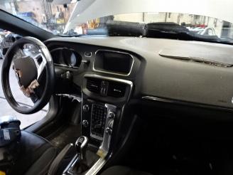 Volvo V-40  picture 7