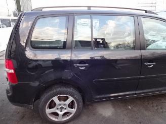 Volkswagen Touran  picture 5