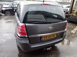 Opel Zafira  picture 4