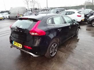 Volvo V-40  picture 4