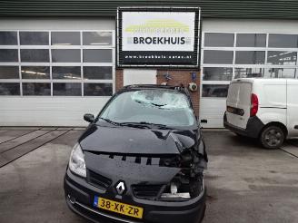 Renault Grand-scenic  picture 1