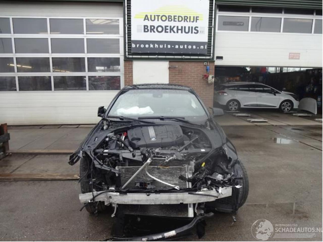BMW 5-serie 5 serie (F10), Sedan, 2009 / 2016 530d 24V
