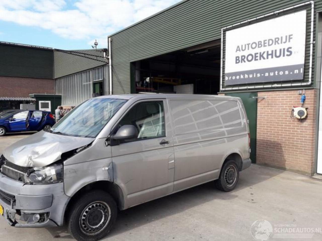 Volkswagen Transporter Transporter/Caravelle T5, Bus, 2003 / 2015 2.0 TDI DRF