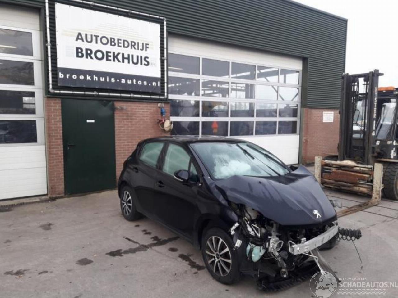 Peugeot 208 208 I (CA/CC/CK/CL), Hatchback, 2012 / 2019 1.2 Vti 12V PureTech 82