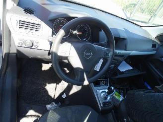 Opel Astra 1.6 16v picture 5