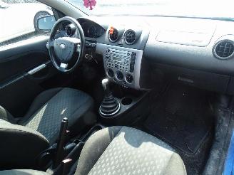 Ford Fiesta 1.3 picture 5