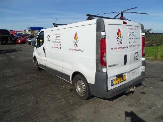 Renault Trafic 2.0 DCi picture 2
