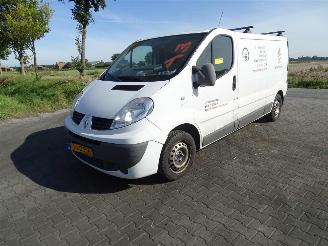 Renault Trafic 2.0 DCi picture 3