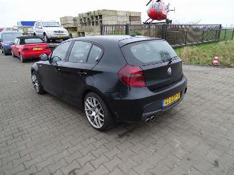 BMW 1-serie 116d picture 2
